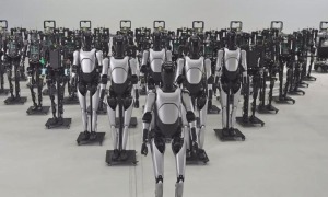 Công ty robot hình người Trung Quốc thách thức Elon Musk
