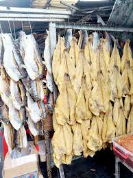 Kéo dài thời gian bảo quản cá tra khô bằng quercetin và tinh dầu ớt